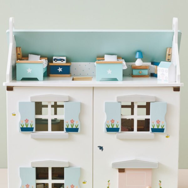 Wooden Doll's House Furniture, Children's Bedroom - Image 6