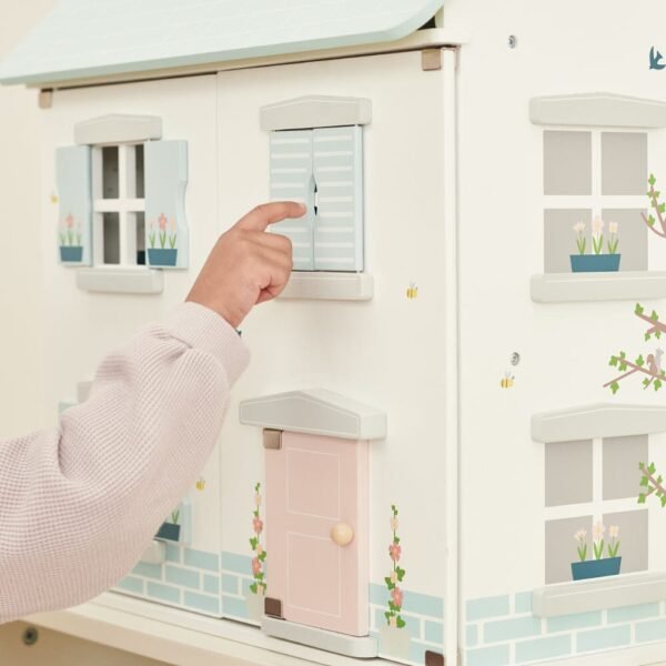 Meadow View 360 Children's Doll House - Image 5