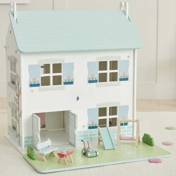 Wooden Doll's House Furniture, Garden - Image 3